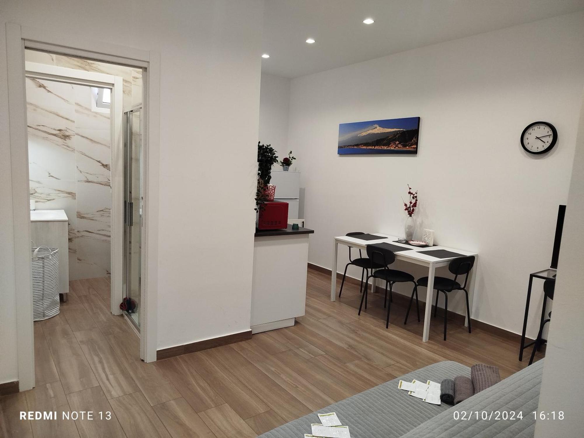 Laviko Holiday House Aeroporto di Catania Fontana Rossa Esterno foto